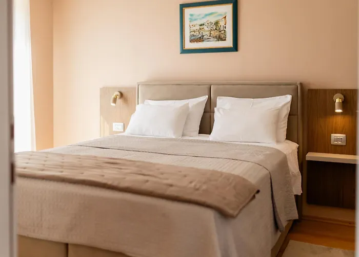 Elvira Apartment