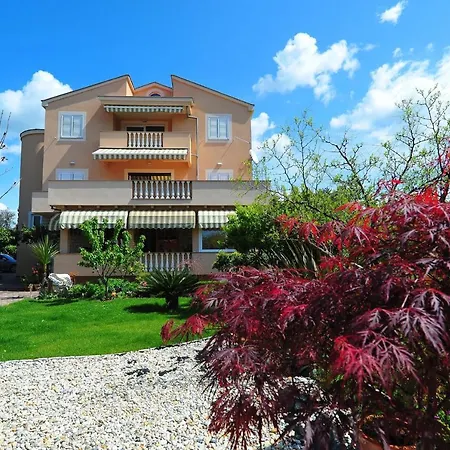 Apartment Elvira