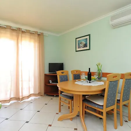 Apartment Elvira