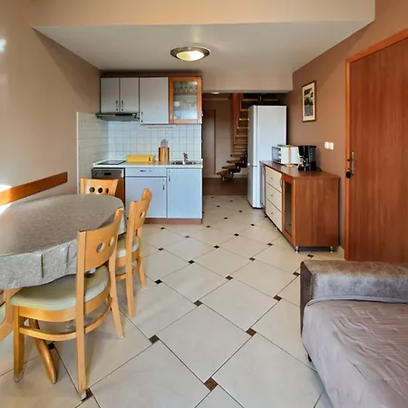 Appartement Elvira *